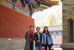 重陽(yáng)登高慈云寺，山環(huán)水繞樂(lè)開(kāi)懷